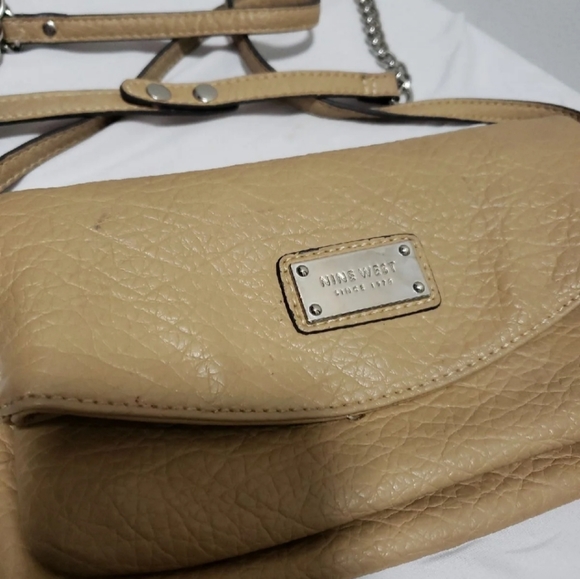 NINE WEST Tan Convertible chain crossbody clutch - Picture 6 of 7